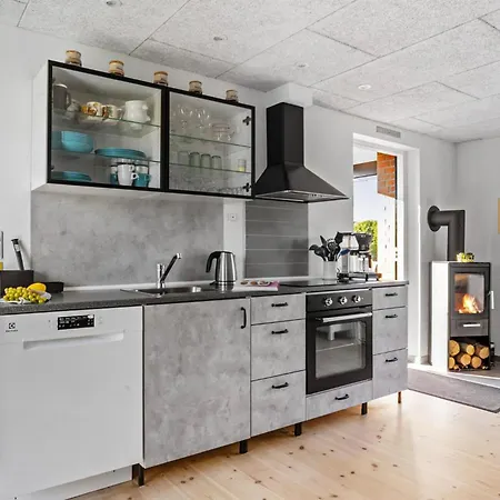 Feriehus 1 Bedroom Gorgeous In Bogense