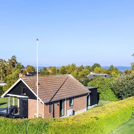 1 Bedroom Gorgeous In Feriehus Bogense