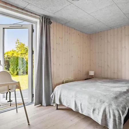 Vakantiehuis 1 Bedroom Gorgeous In