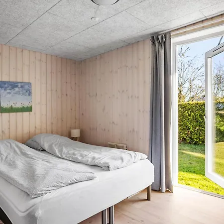 Vakantiehuis 1 Bedroom Gorgeous In