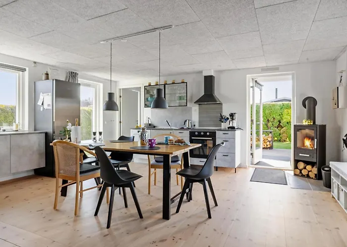 1 Bedroom Gorgeous In *